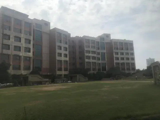 DDU Campus photo 4